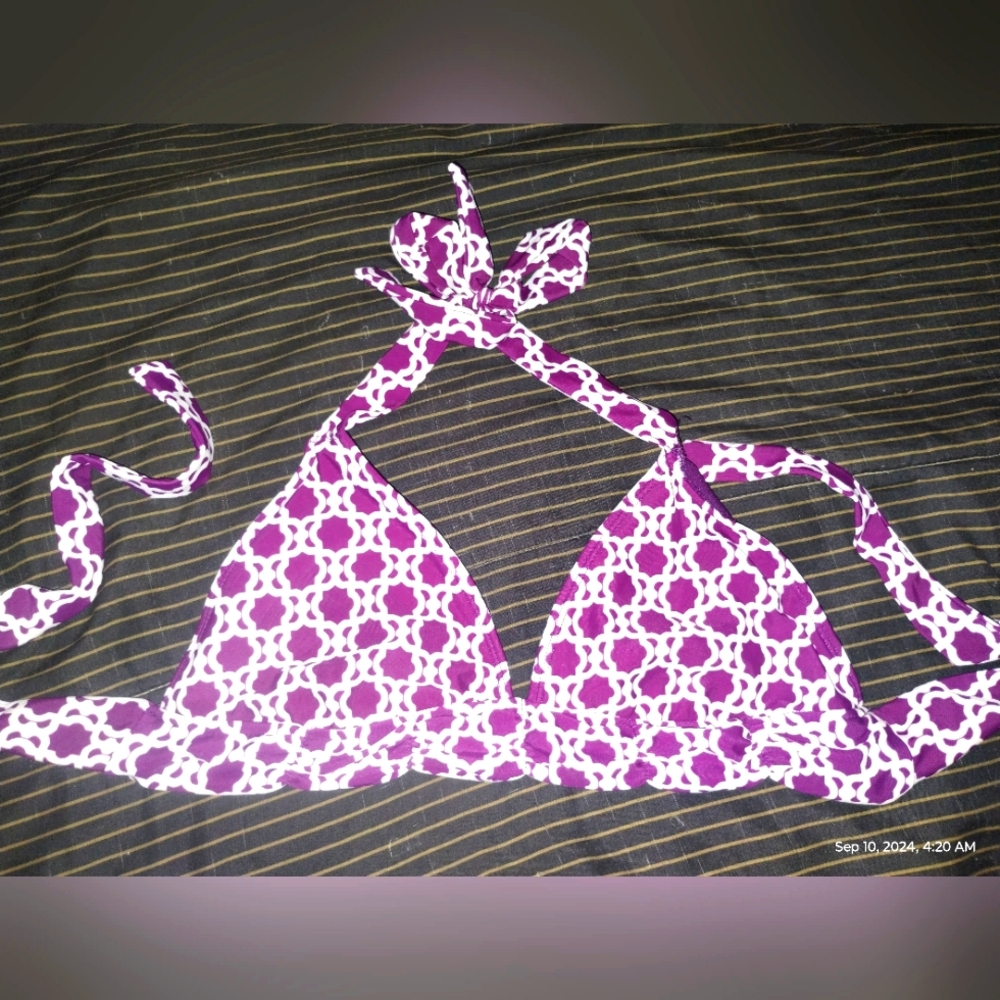 JCP purple bikini top size Large Tie Neck & Tie Back Halter